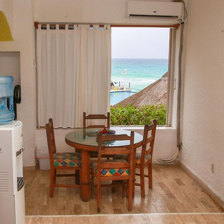 Cancun Beach Aparthotel Brisas Exterior photo