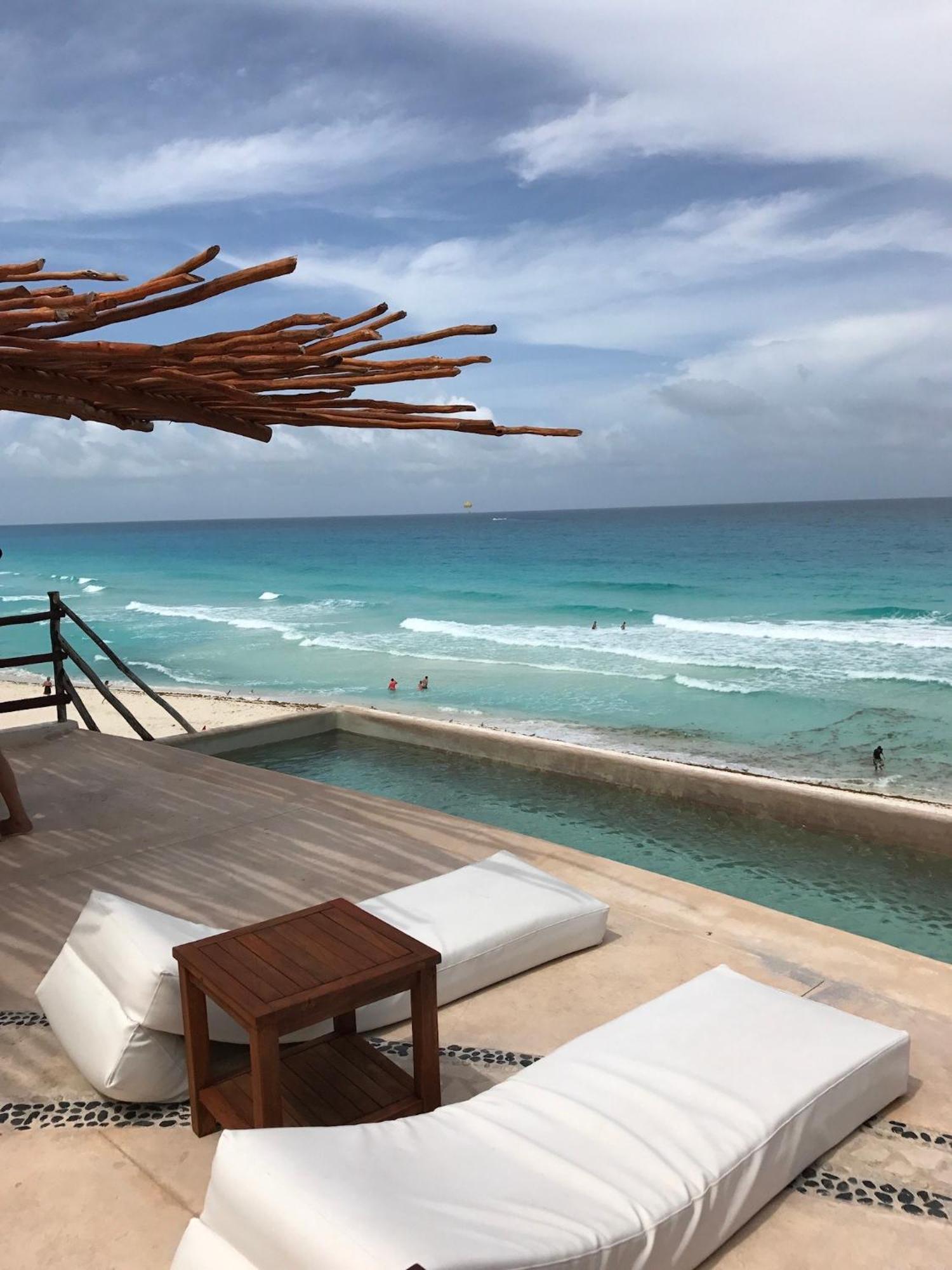 Cancun Beach Aparthotel Brisas Exterior photo
