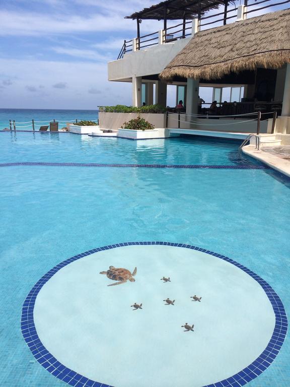 Cancun Beach Aparthotel Brisas Exterior photo